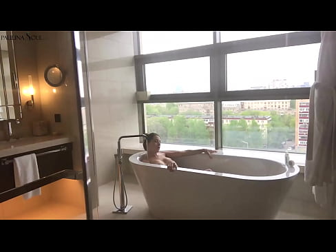 ❤️ Nena tremenda Masturbándose apaixonadamente a súa coña no baño ❤️❌ Follar en nós